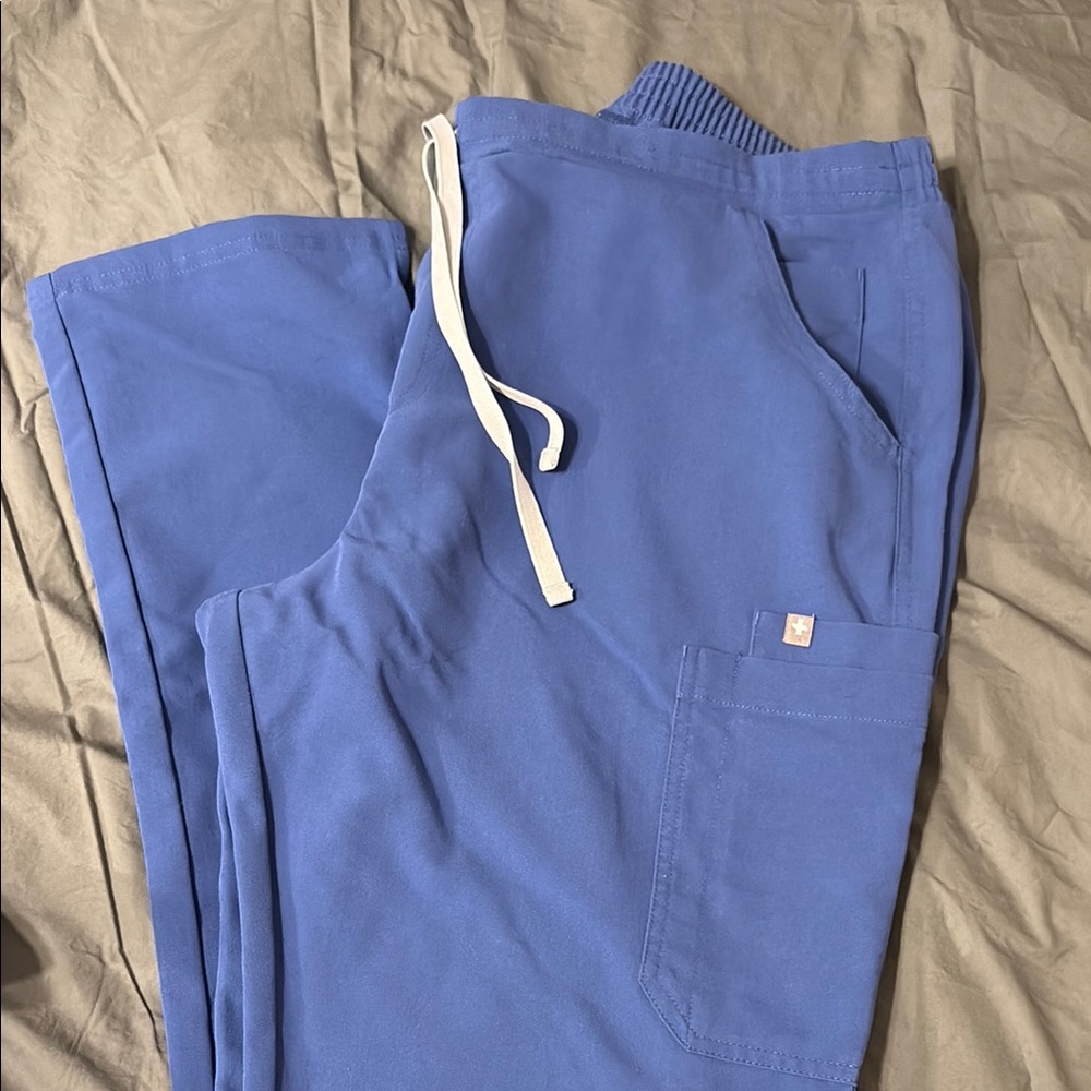 Women’s Figs Scrub Pants
